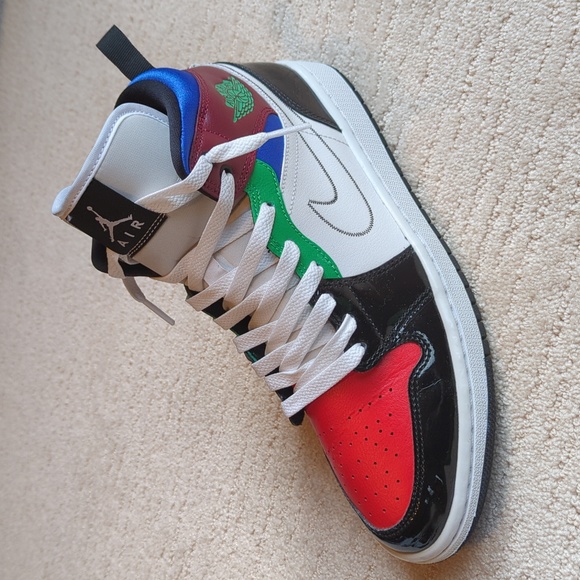 SE Black White Multi-Color Jordan 1 Mid - Picture 7 of 8